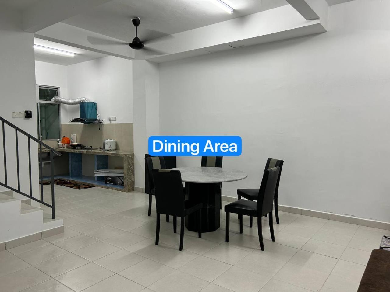 Ruma Tujoh Rumah liburan Johor Bahru