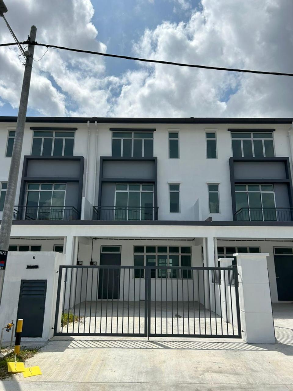 Ruma Tujoh Johor Bahru
